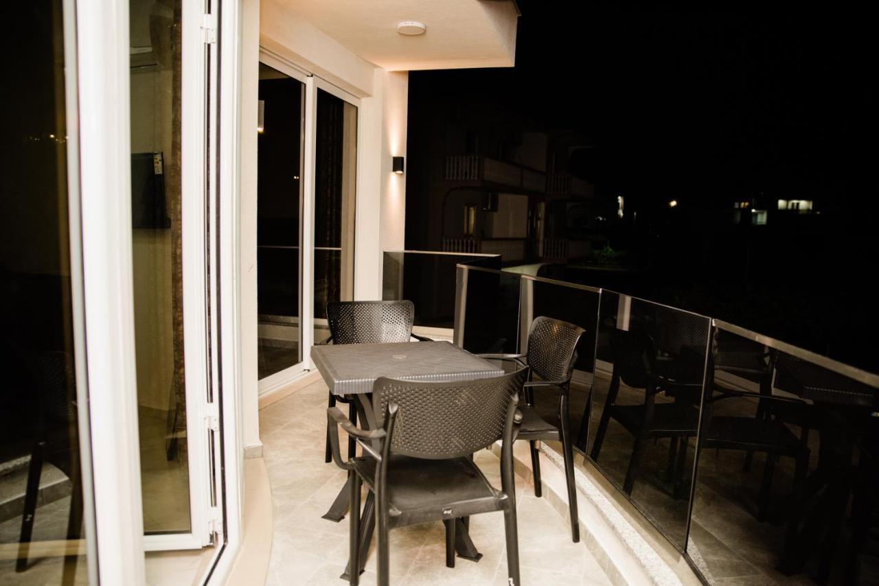 M&H Apartments Ulcinj Rum bild