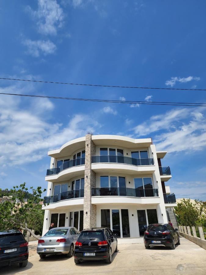 M&H Apartments Ulcinj Exteriör bild