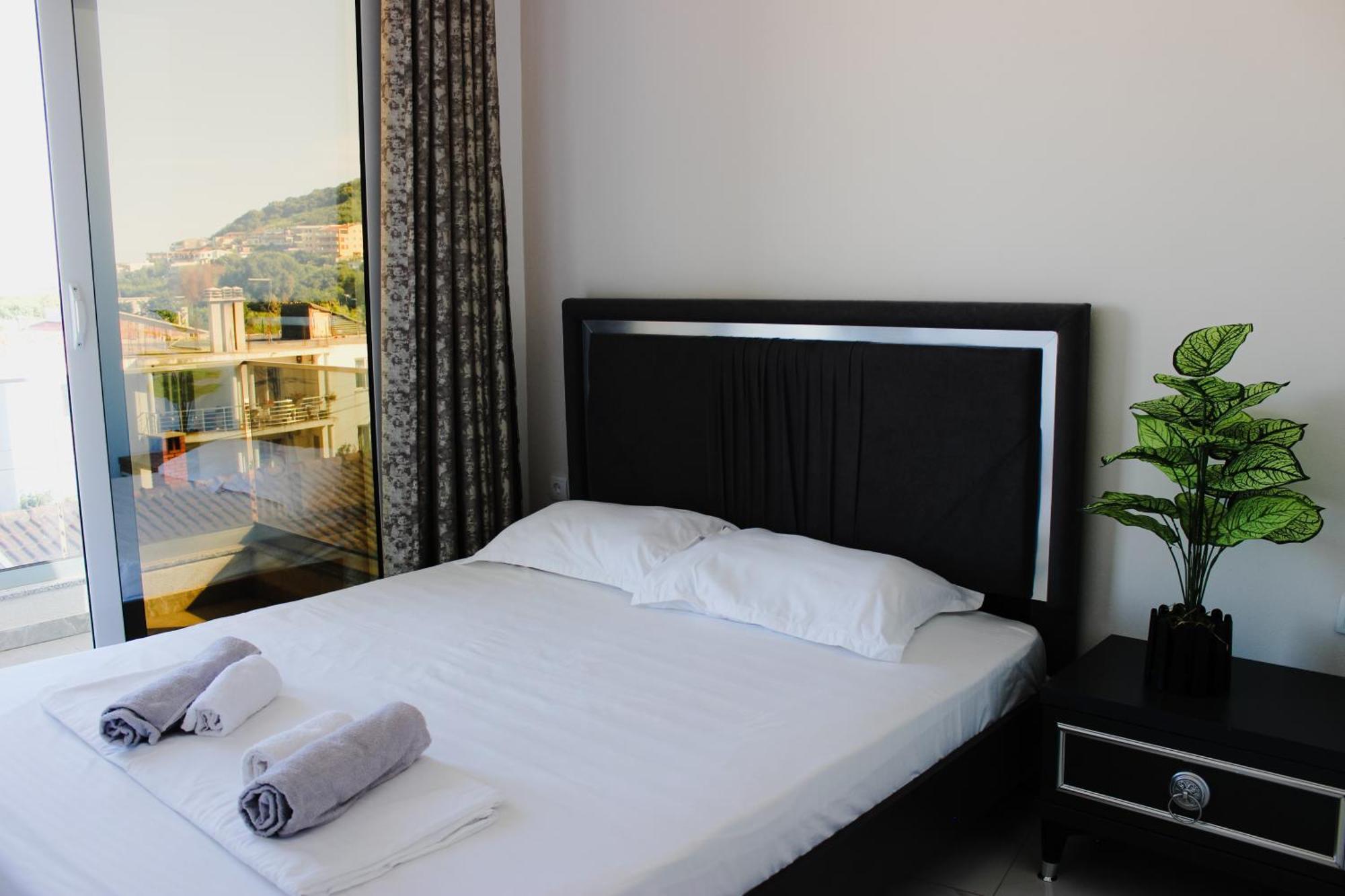 M&H Apartments Ulcinj Exteriör bild